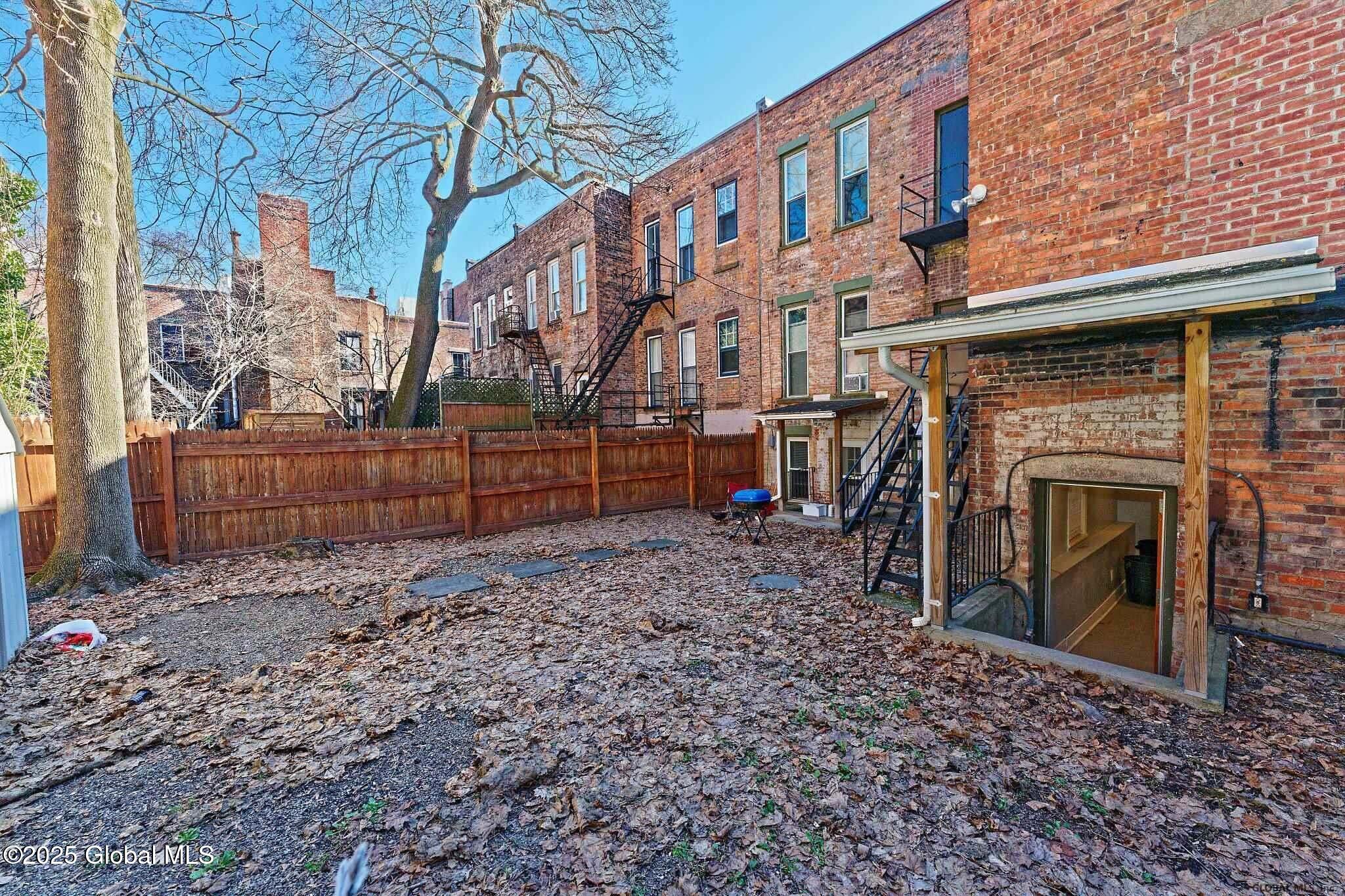 171 Lancaster Street Albany NY 12210
