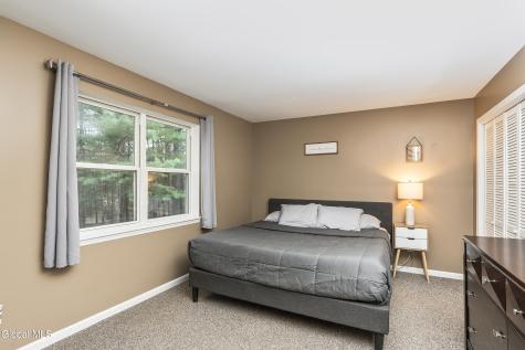 39 Woodthrush Court Ballston Spa NY 12020