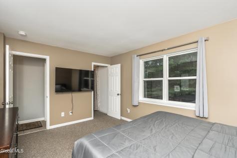 39 Woodthrush Court Ballston Spa NY 12020
