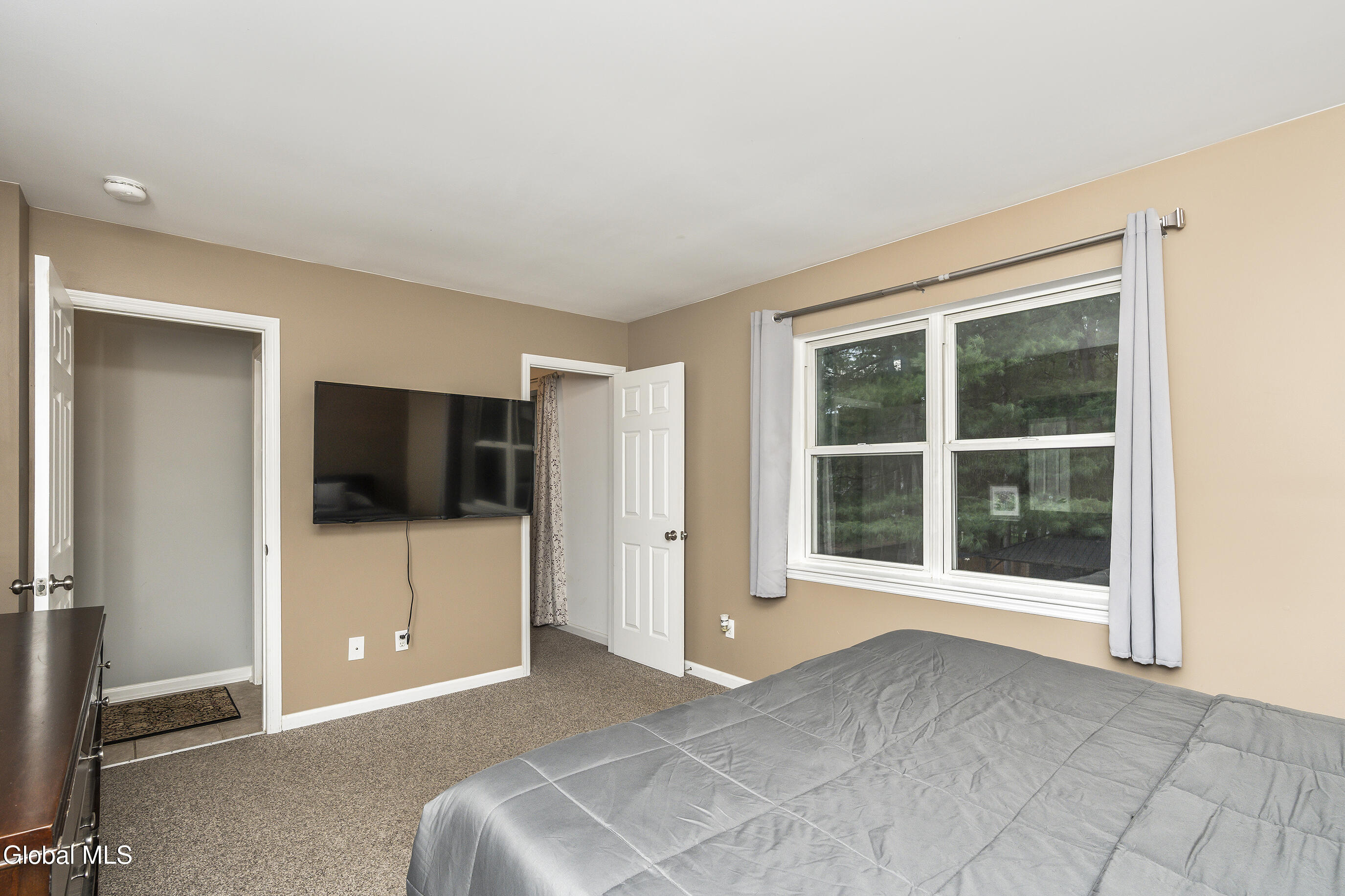 39 Woodthrush Court Ballston Spa NY 12020