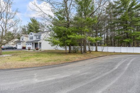 39 Woodthrush Court Ballston Spa NY 12020