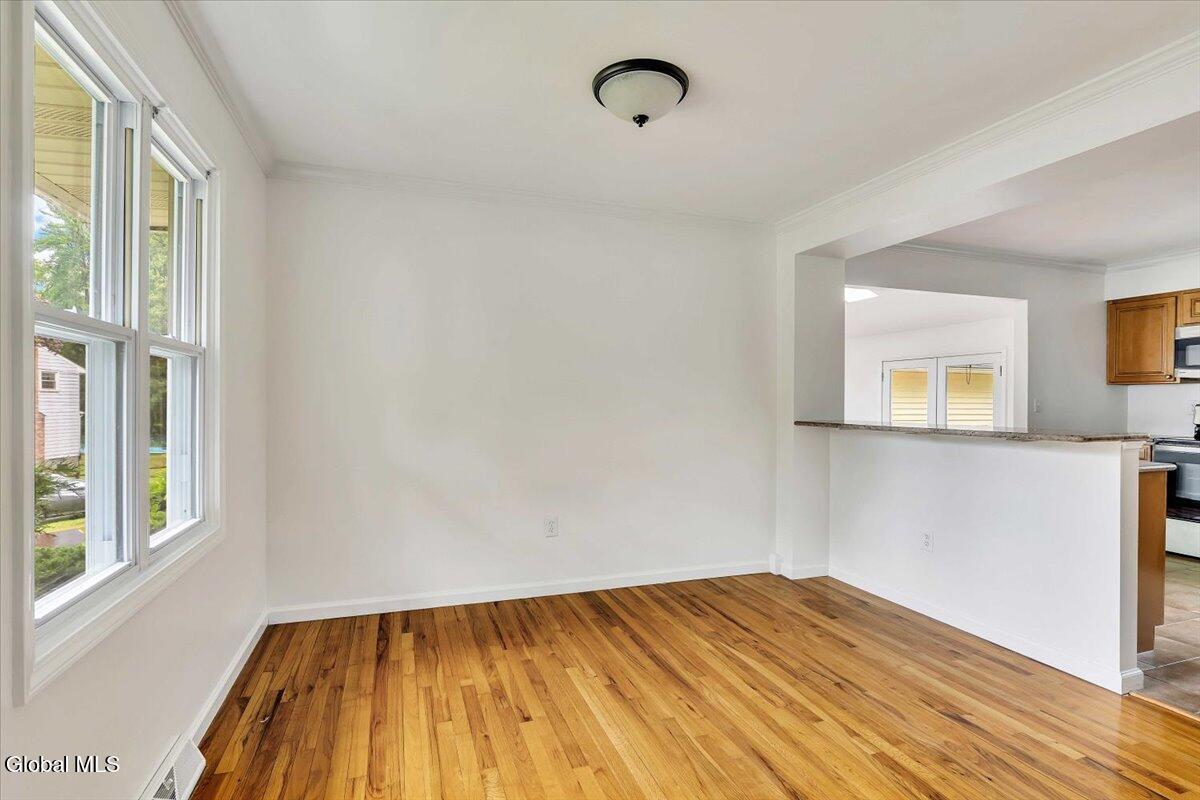 3 Leslie Court Halfmoon NY 12065