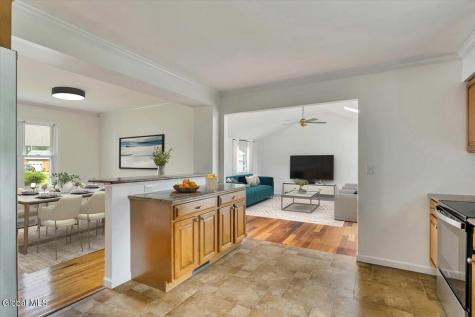 3 Leslie Court Halfmoon NY 12065