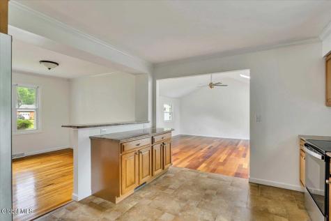 3 Leslie Court Halfmoon NY 12065