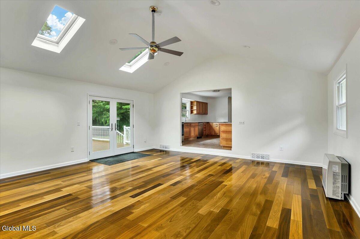 3 Leslie Court Halfmoon NY 12065