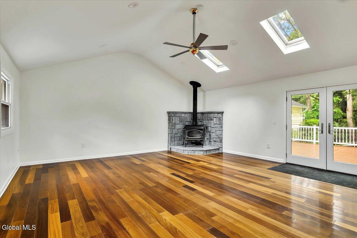 3 Leslie Court Halfmoon NY 12065
