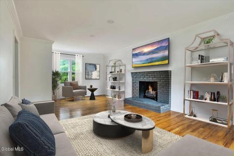 3 Leslie Court Halfmoon NY 12065