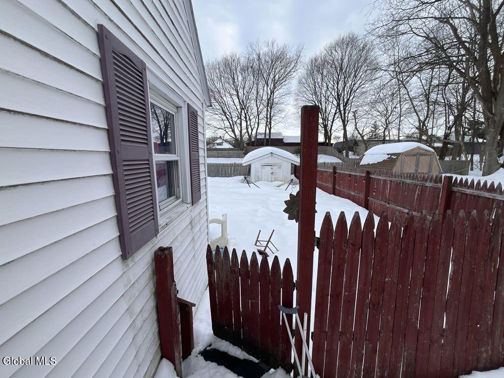 8 Oakland Drive Gloversville NY 12078