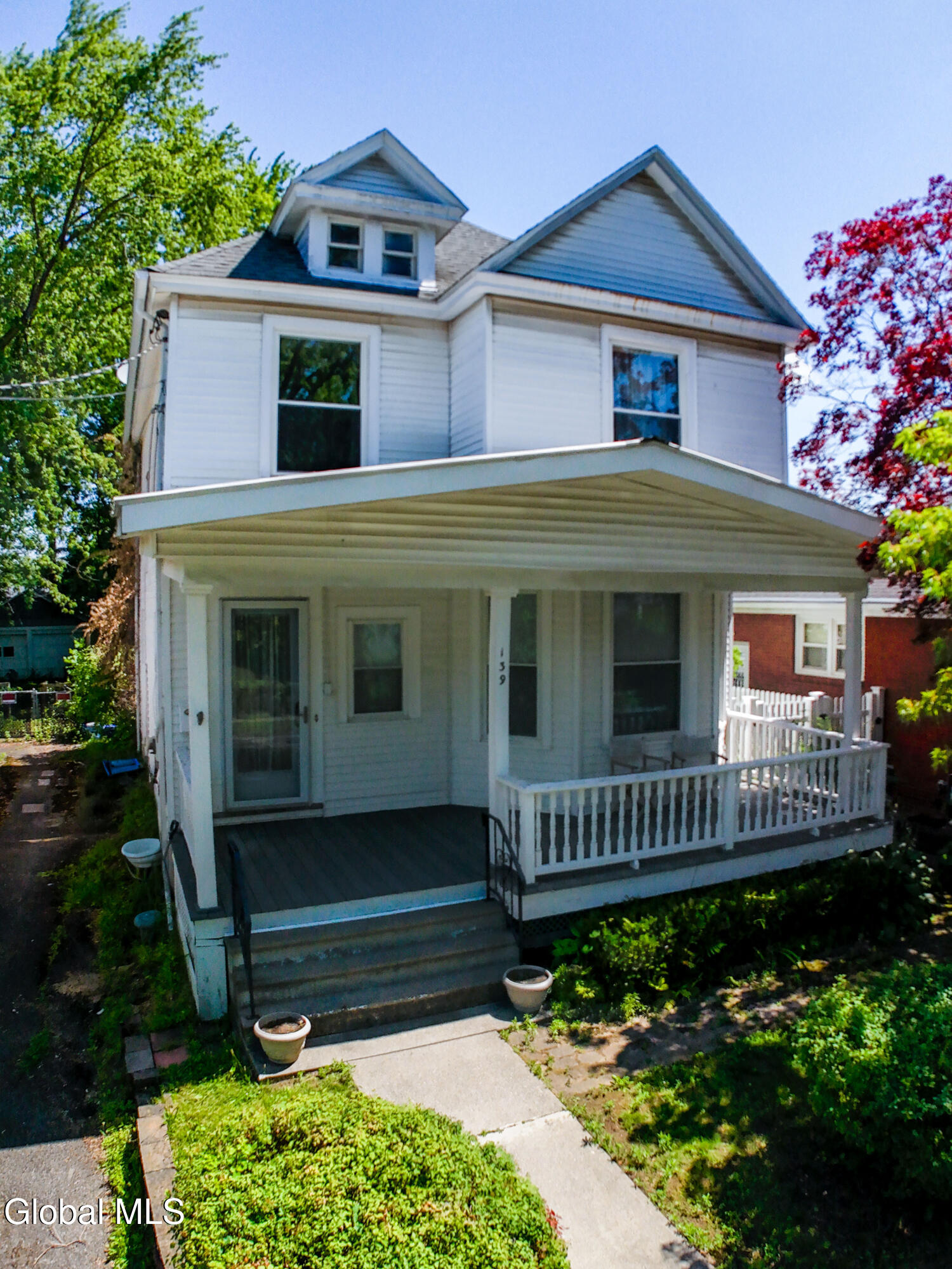 139 Woodlawn Avenue Albany NY 12208