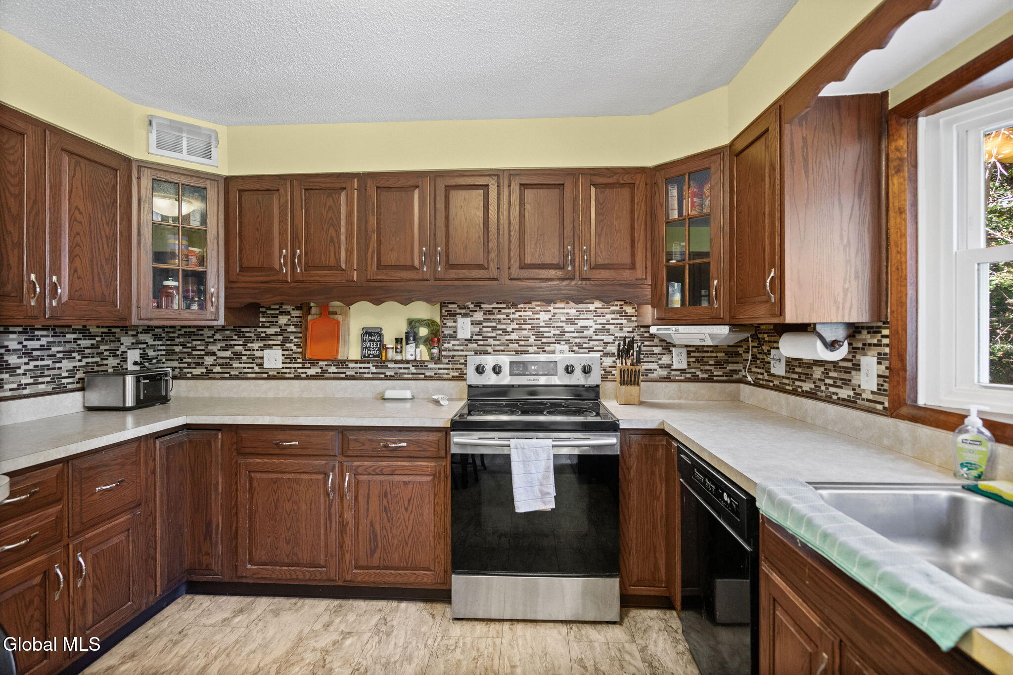 459 Moonlawn Road Troy NY 12180