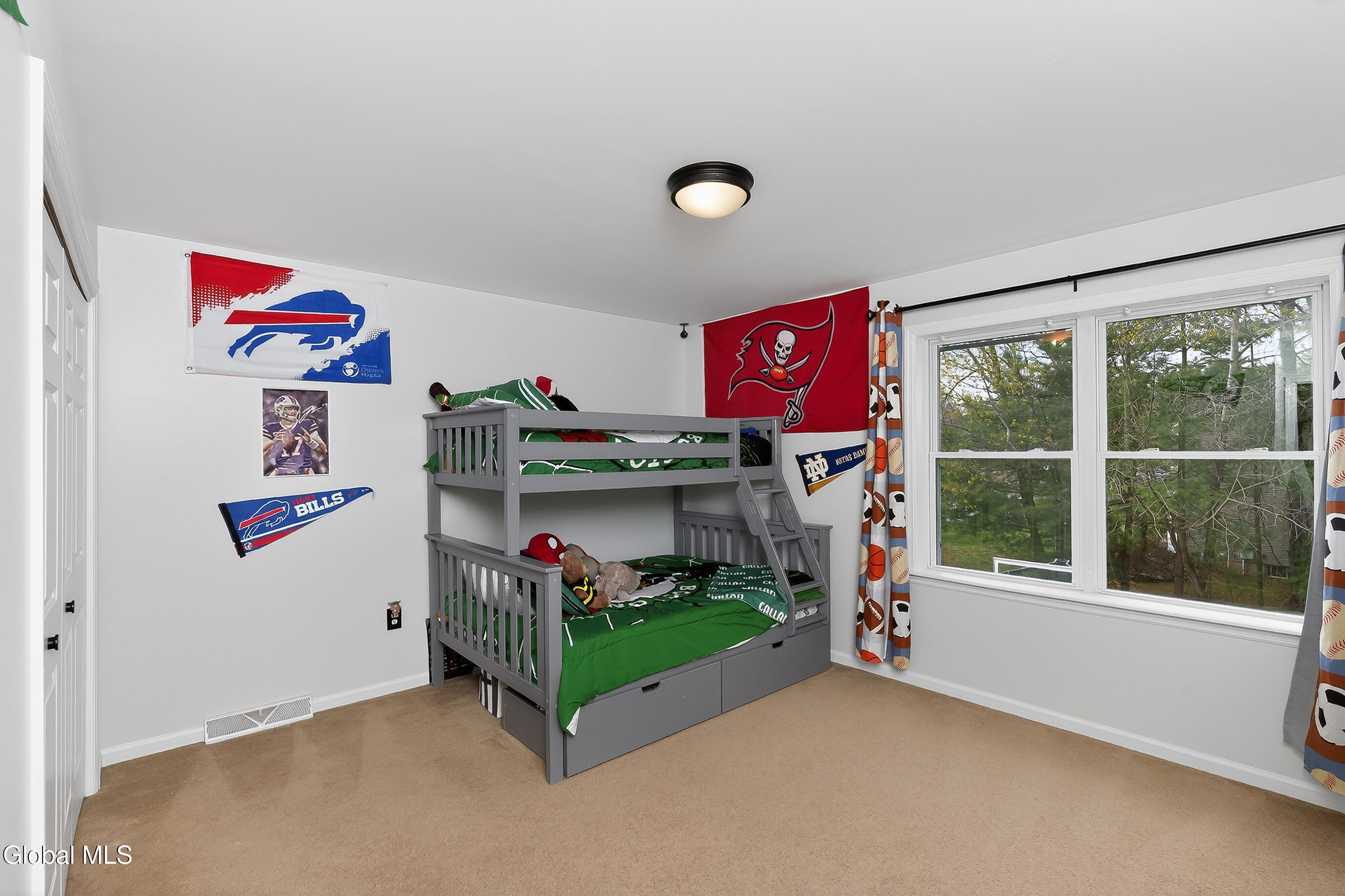 58 Egmont Court Delmar NY 12054