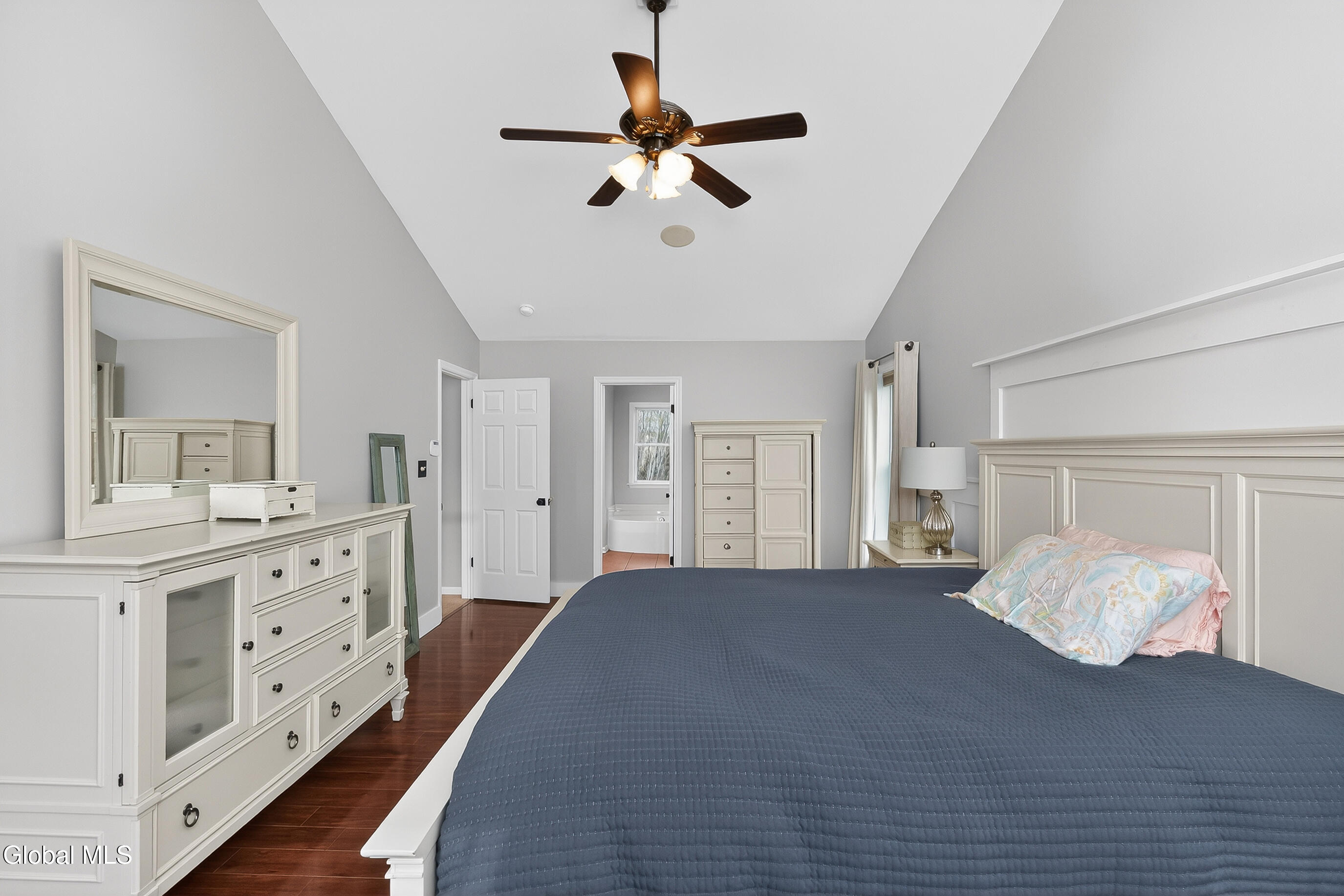 58 Egmont Court Delmar NY 12054