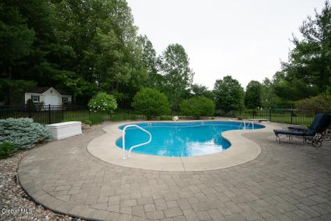 58 Egmont Court Delmar NY 12054