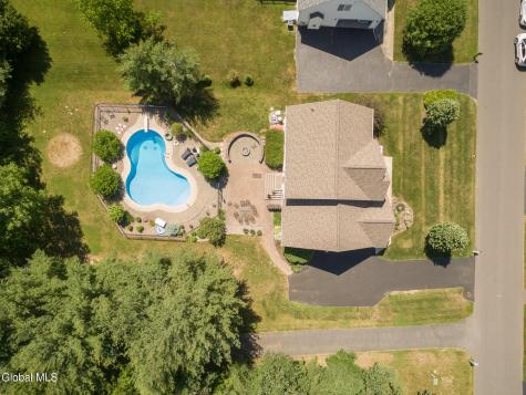 58 Egmont Court Delmar NY 12054