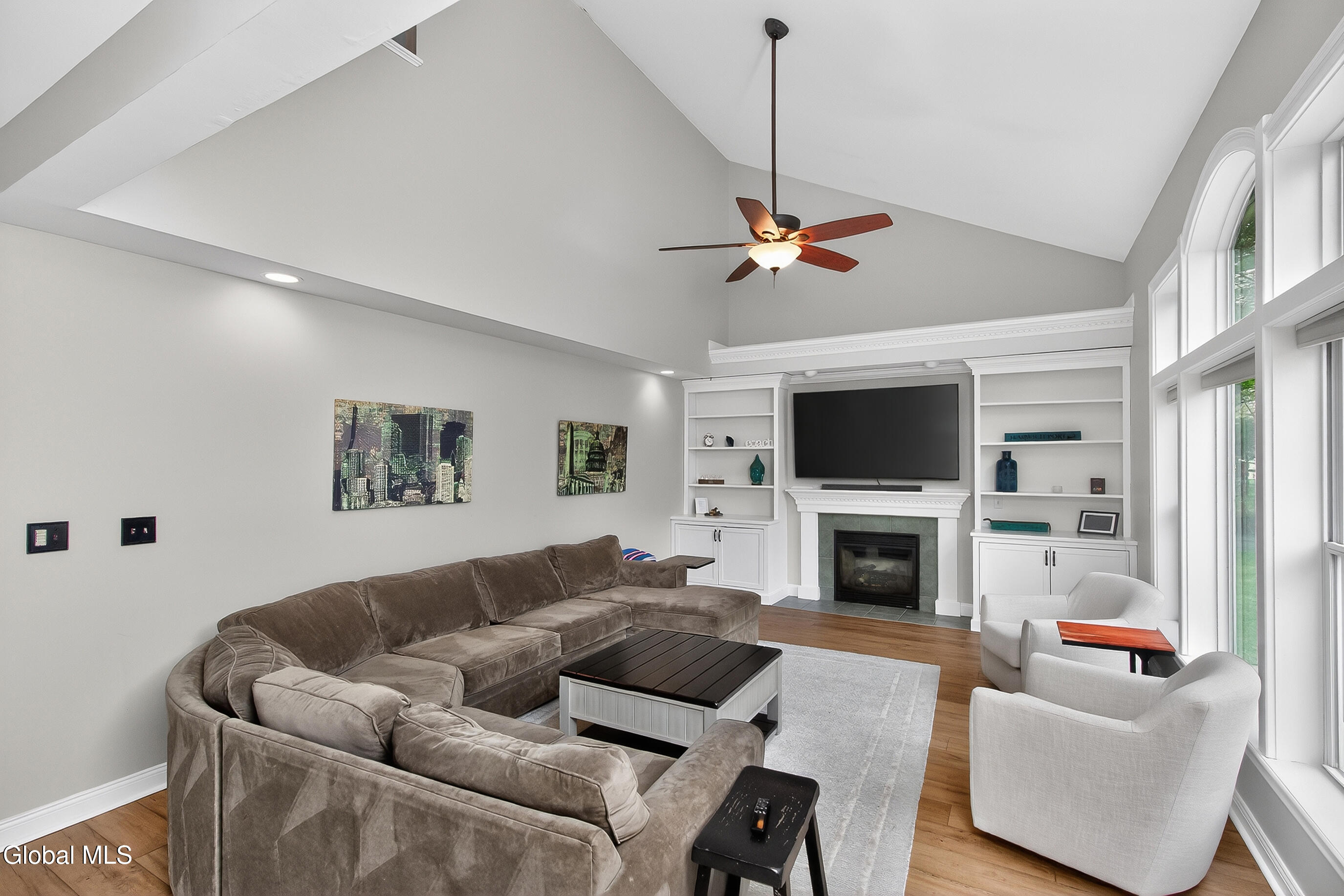 58 Egmont Court Delmar NY 12054