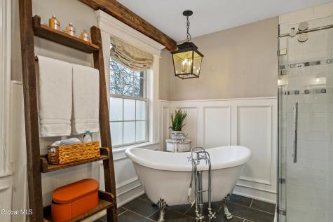 7 Royal Henley Court Saratoga Springs NY 12866
