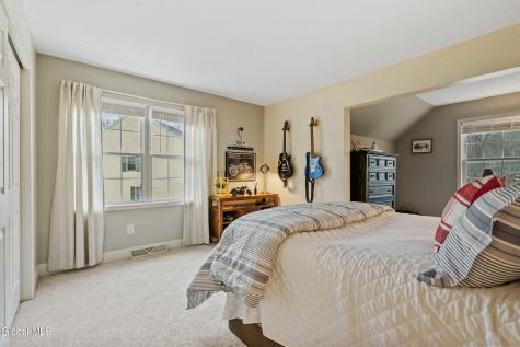 7 Royal Henley Court Saratoga Springs NY 12866