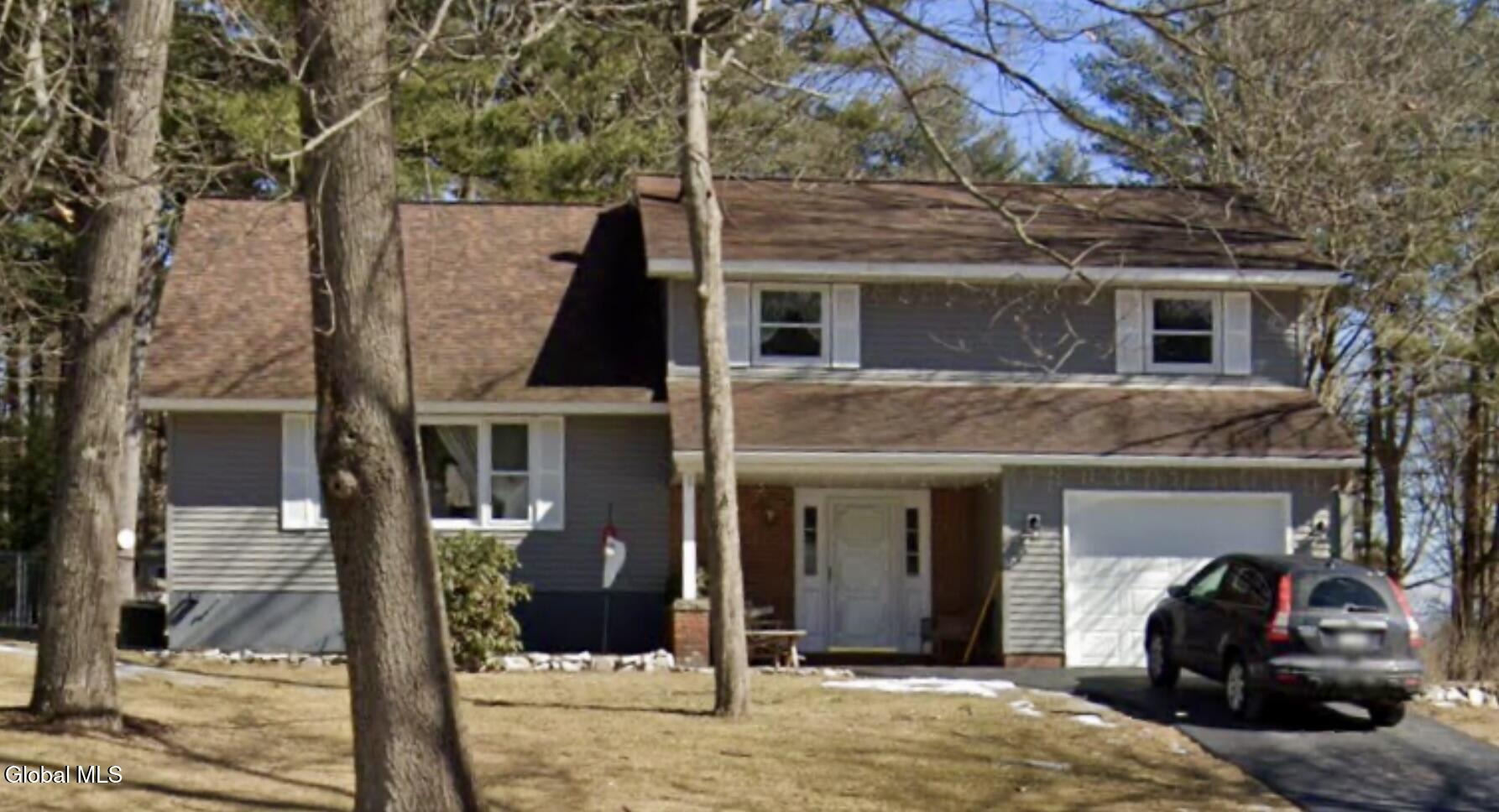17 Old Glory Lane Ballston Spa NY 12020