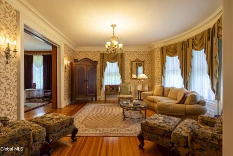 84 Union Avenue Saratoga Springs NY 12866