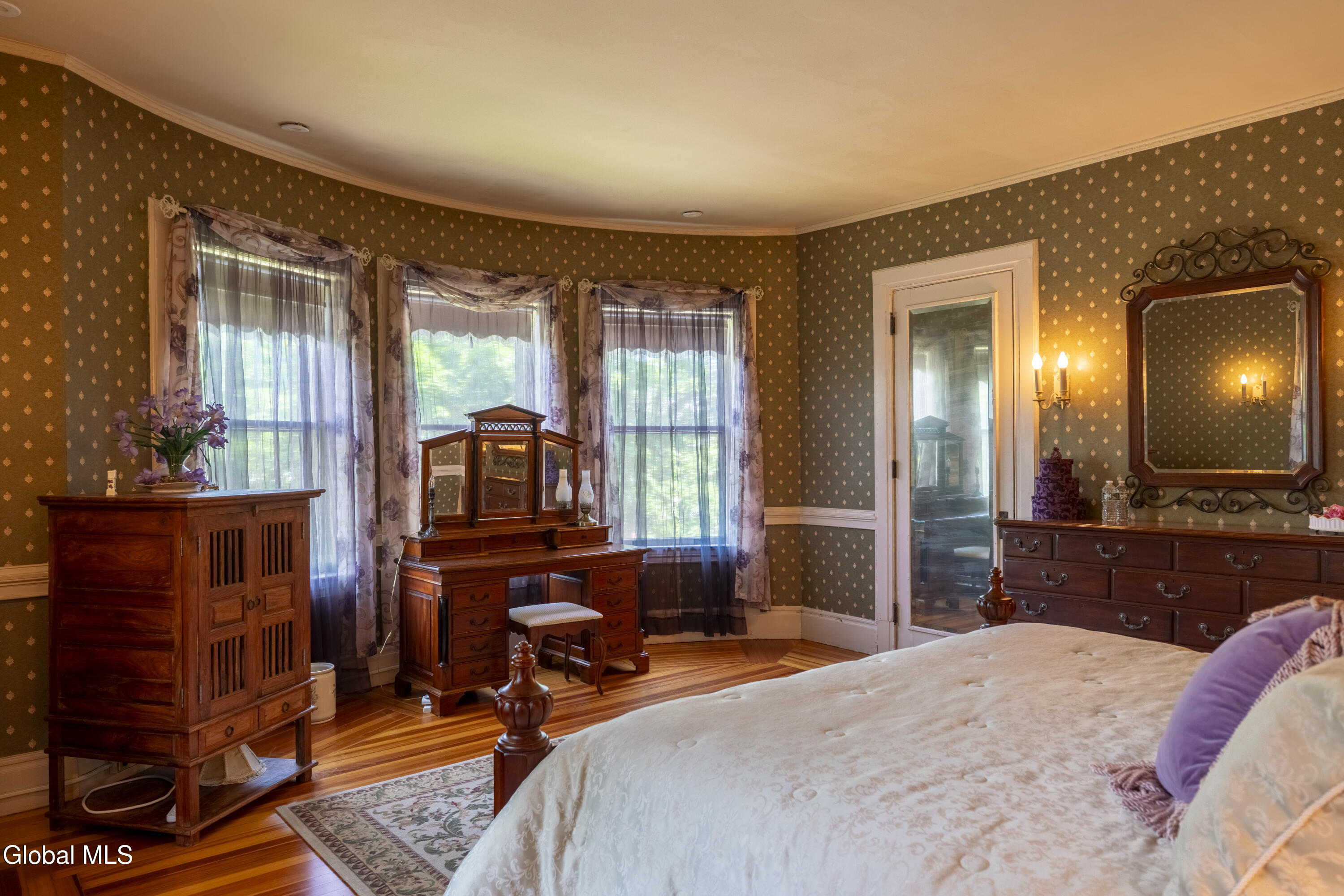 84 Union Avenue Saratoga Springs NY 12866