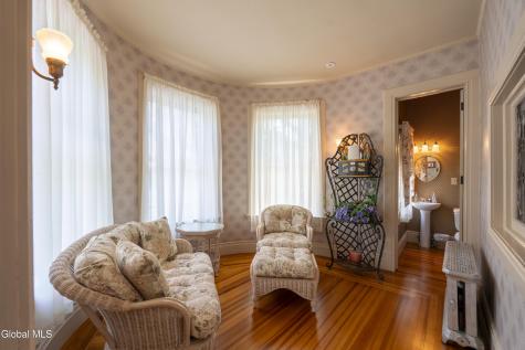 84 Union Avenue Saratoga Springs NY 12866