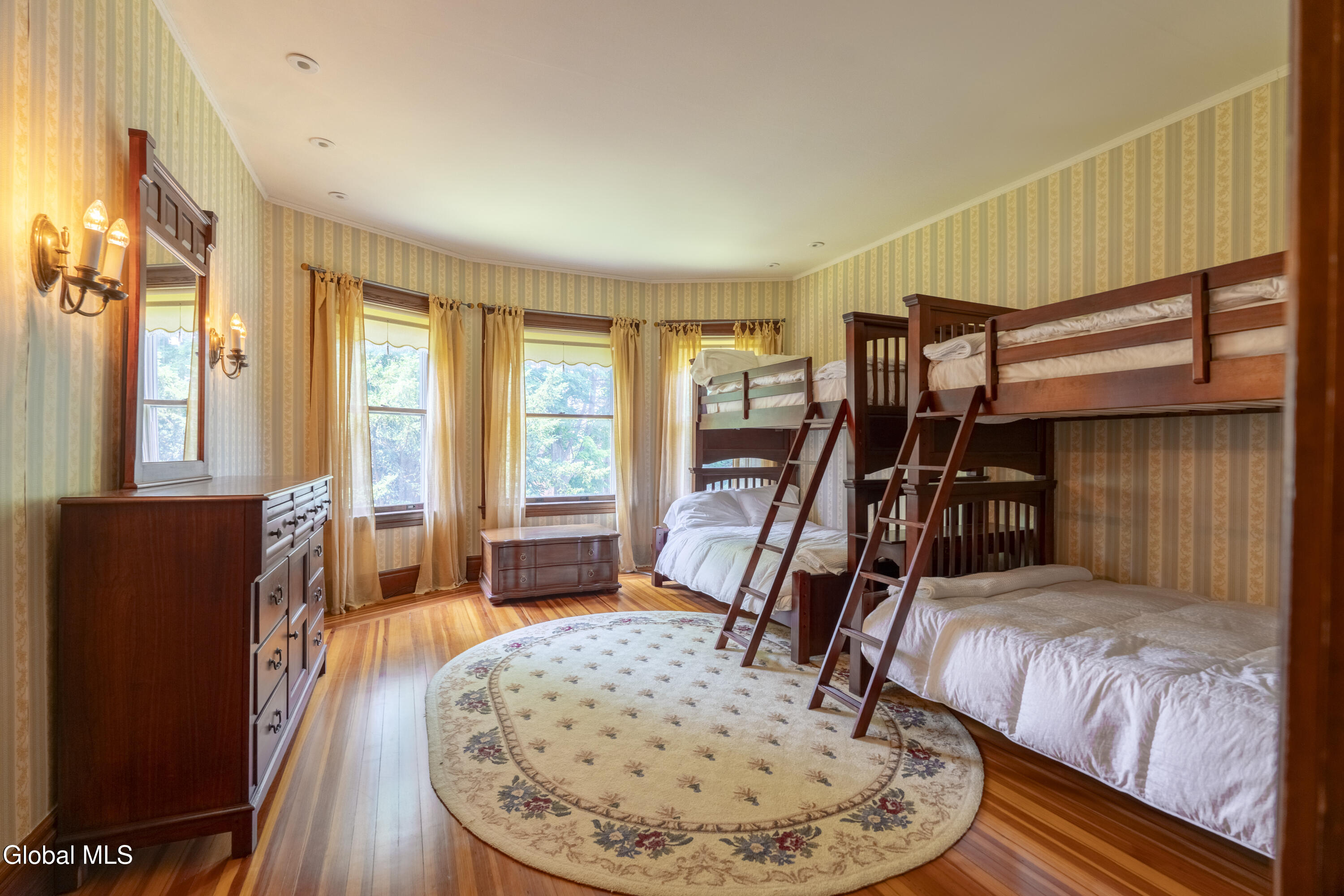 84 Union Avenue Saratoga Springs NY 12866