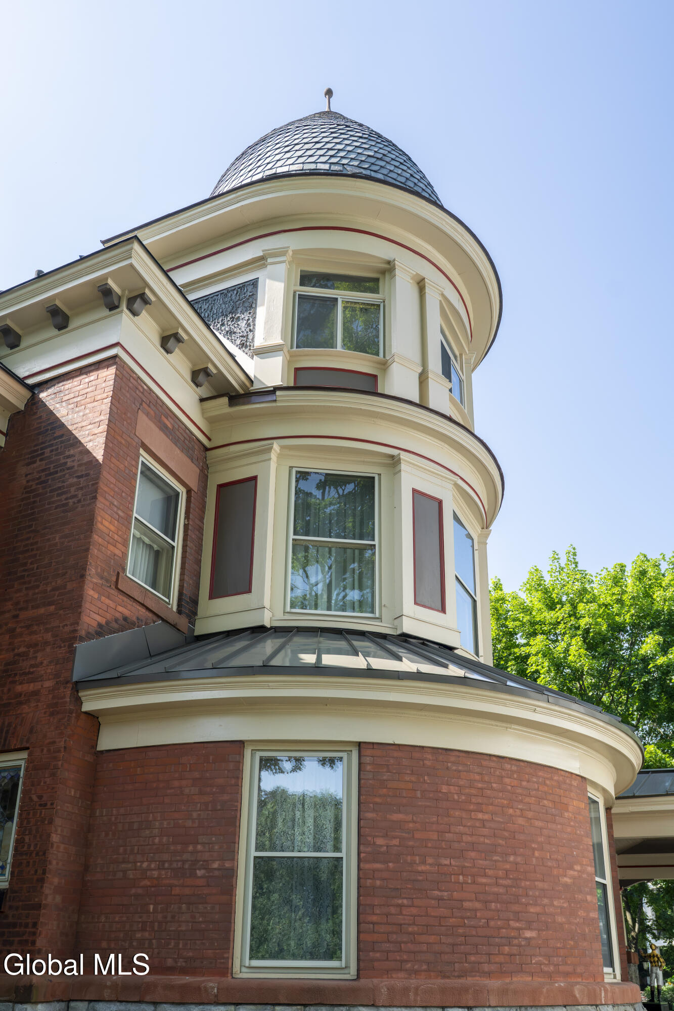 84 Union Avenue Saratoga Springs NY 12866