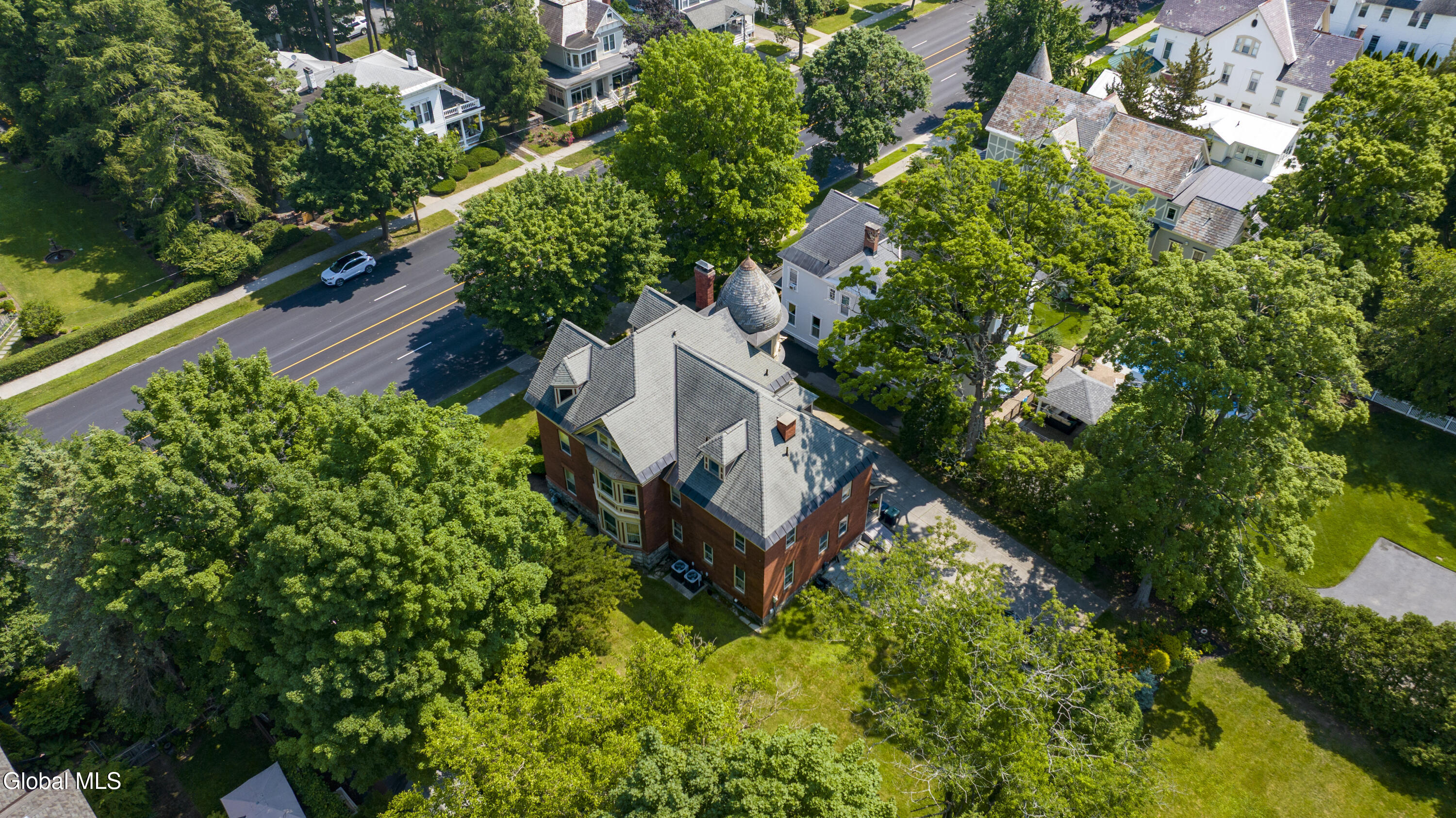 84 Union Avenue Saratoga Springs NY 12866