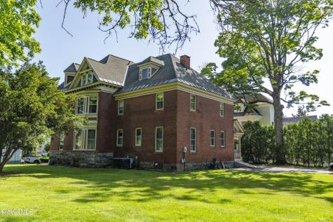 84 Union Avenue Saratoga Springs NY 12866
