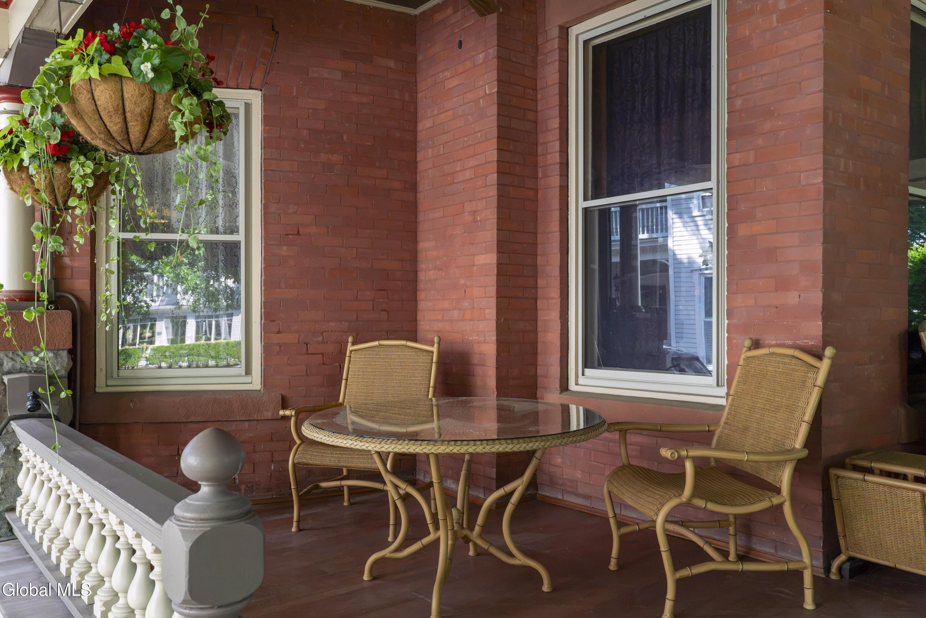 84 Union Avenue Saratoga Springs NY 12866