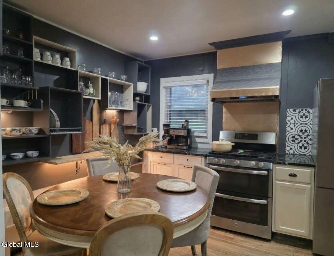 1016 New Loudon Road Colonie NY 12047