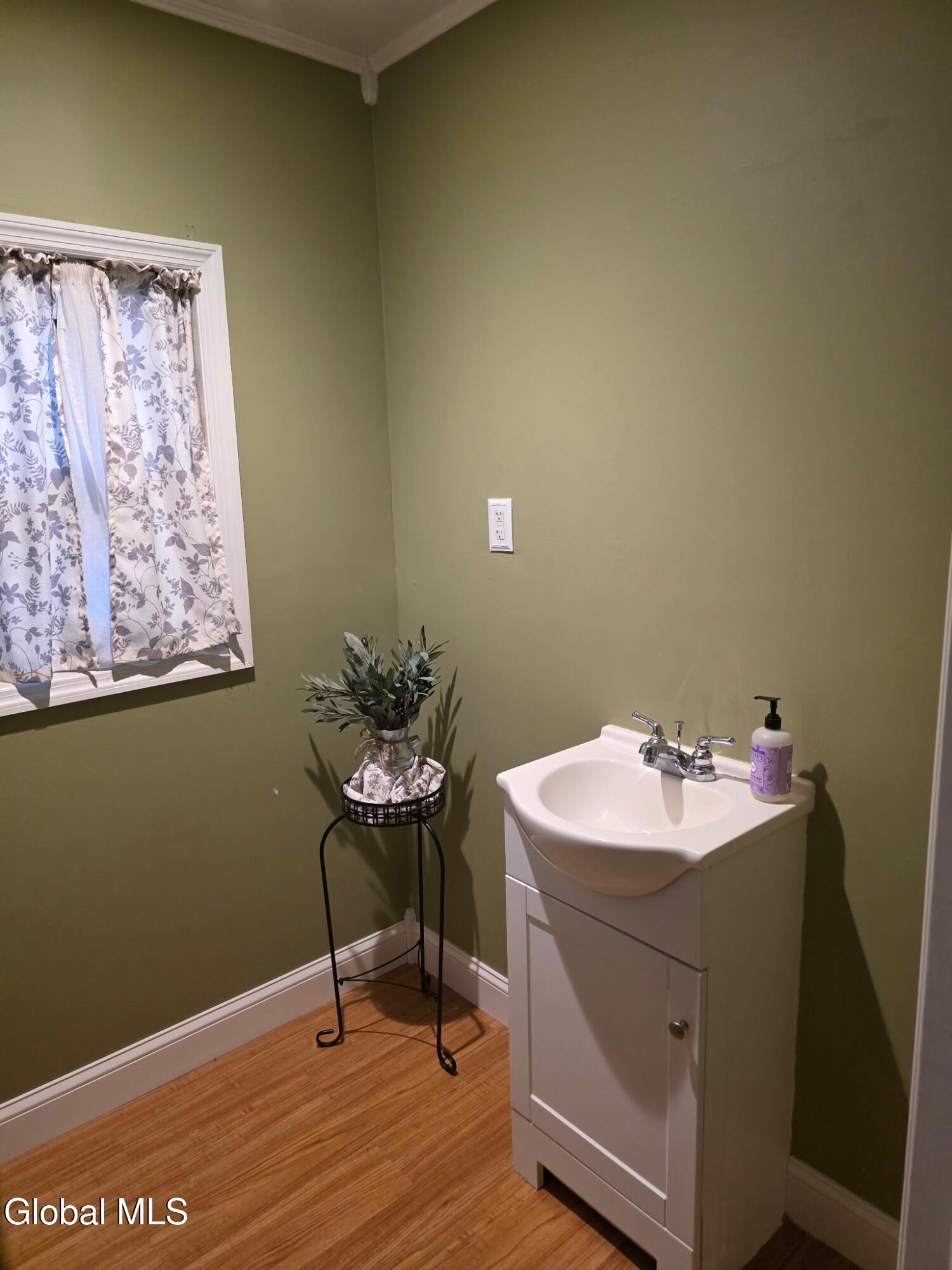 1016 New Loudon Road Colonie NY 12047