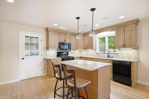 13 Cambridge Road Albany NY 12203