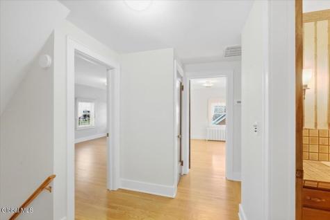 13 Cambridge Road Albany NY 12203