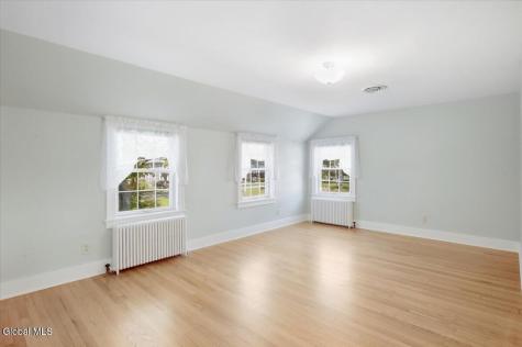 13 Cambridge Road Albany NY 12203