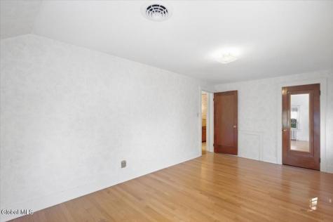 13 Cambridge Road Albany NY 12203