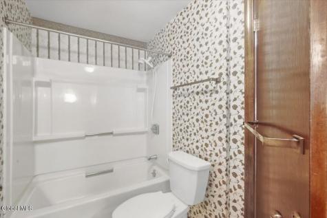 13 Cambridge Road Albany NY 12203