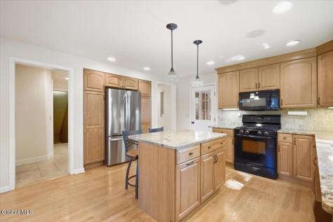 13 Cambridge Road Albany NY 12203