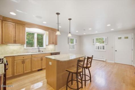 13 Cambridge Road Albany NY 12203