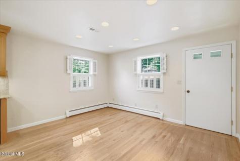13 Cambridge Road Albany NY 12203