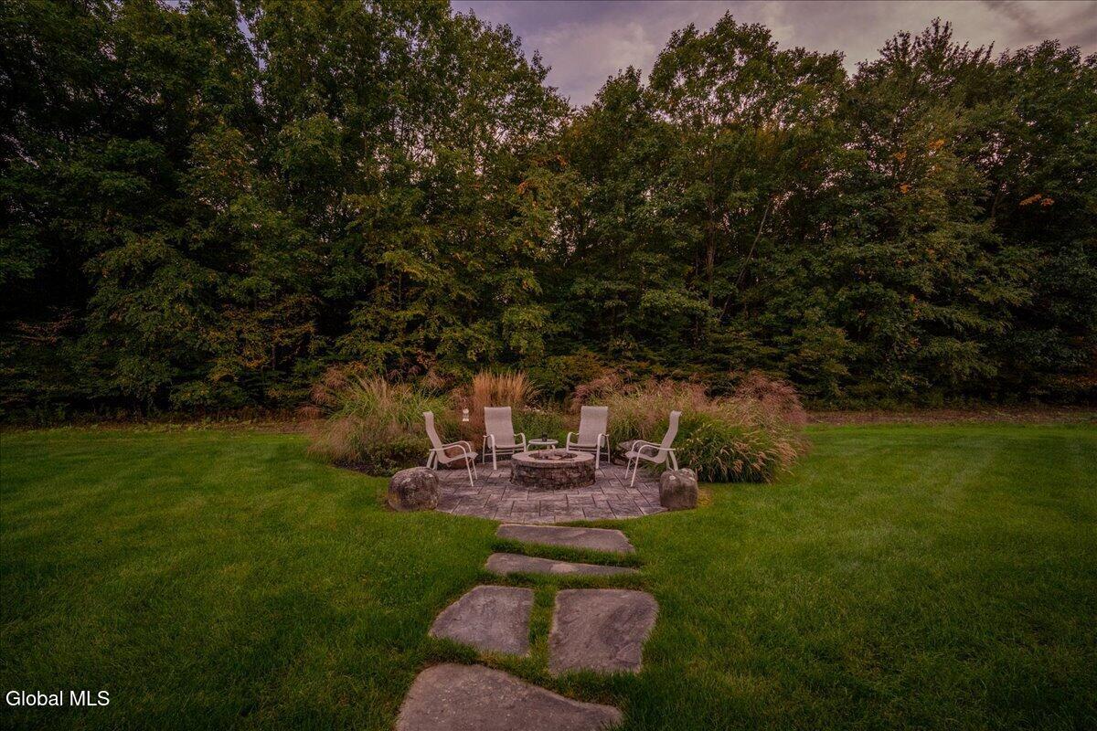 13 Saratoga Farm Road Malta NY 12020