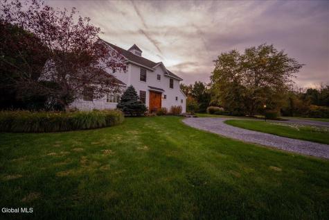 13 Saratoga Farm Road Malta NY 12020