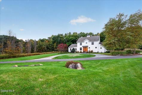 13 Saratoga Farm Road Malta NY 12020