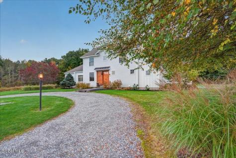 13 Saratoga Farm Road Malta NY 12020