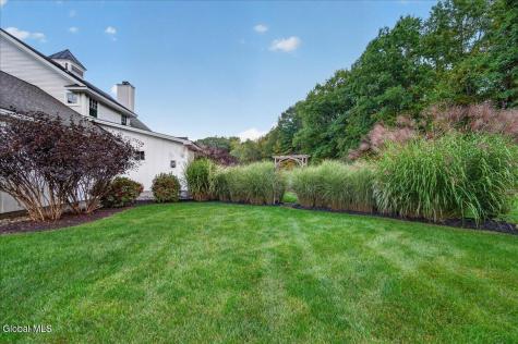 13 Saratoga Farm Road Malta NY 12020