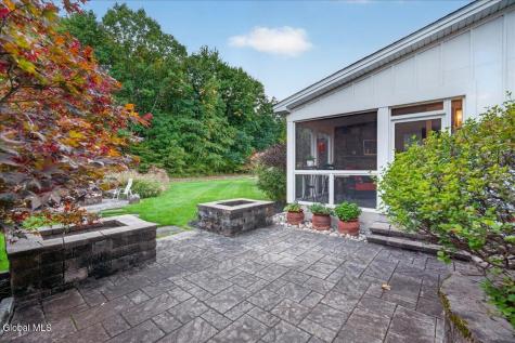 13 Saratoga Farm Road Malta NY 12020