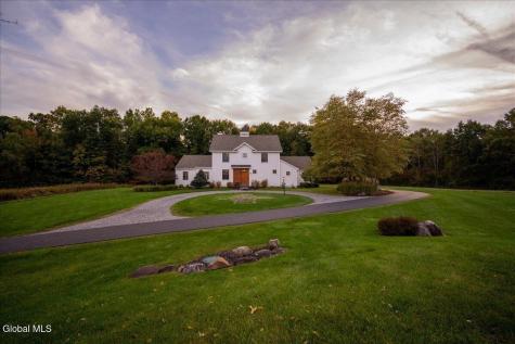 13 Saratoga Farm Road Malta NY 12020