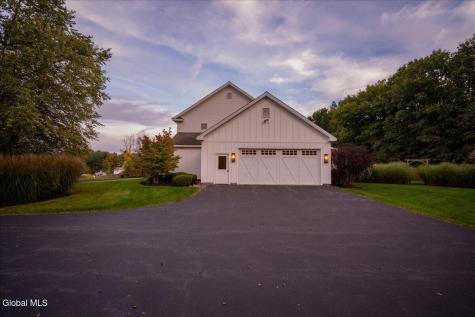 13 Saratoga Farm Road Malta NY 12020