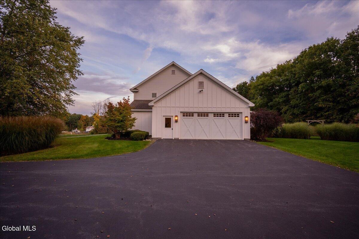 13 Saratoga Farm Road Malta NY 12020