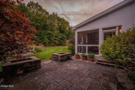 13 Saratoga Farm Road Malta NY 12020